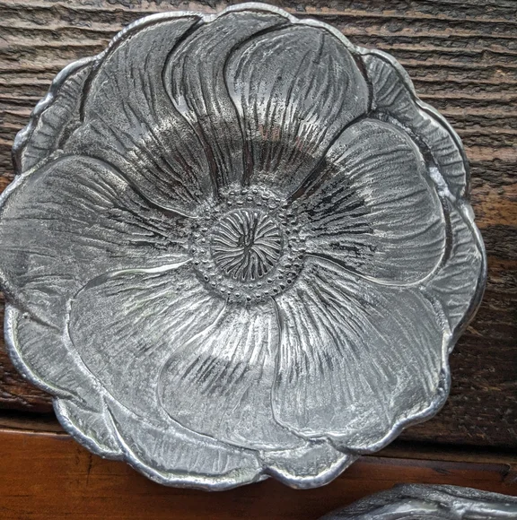 3 Martha Stewart Silver Floral Nut Bowls - Picture 5 of 12